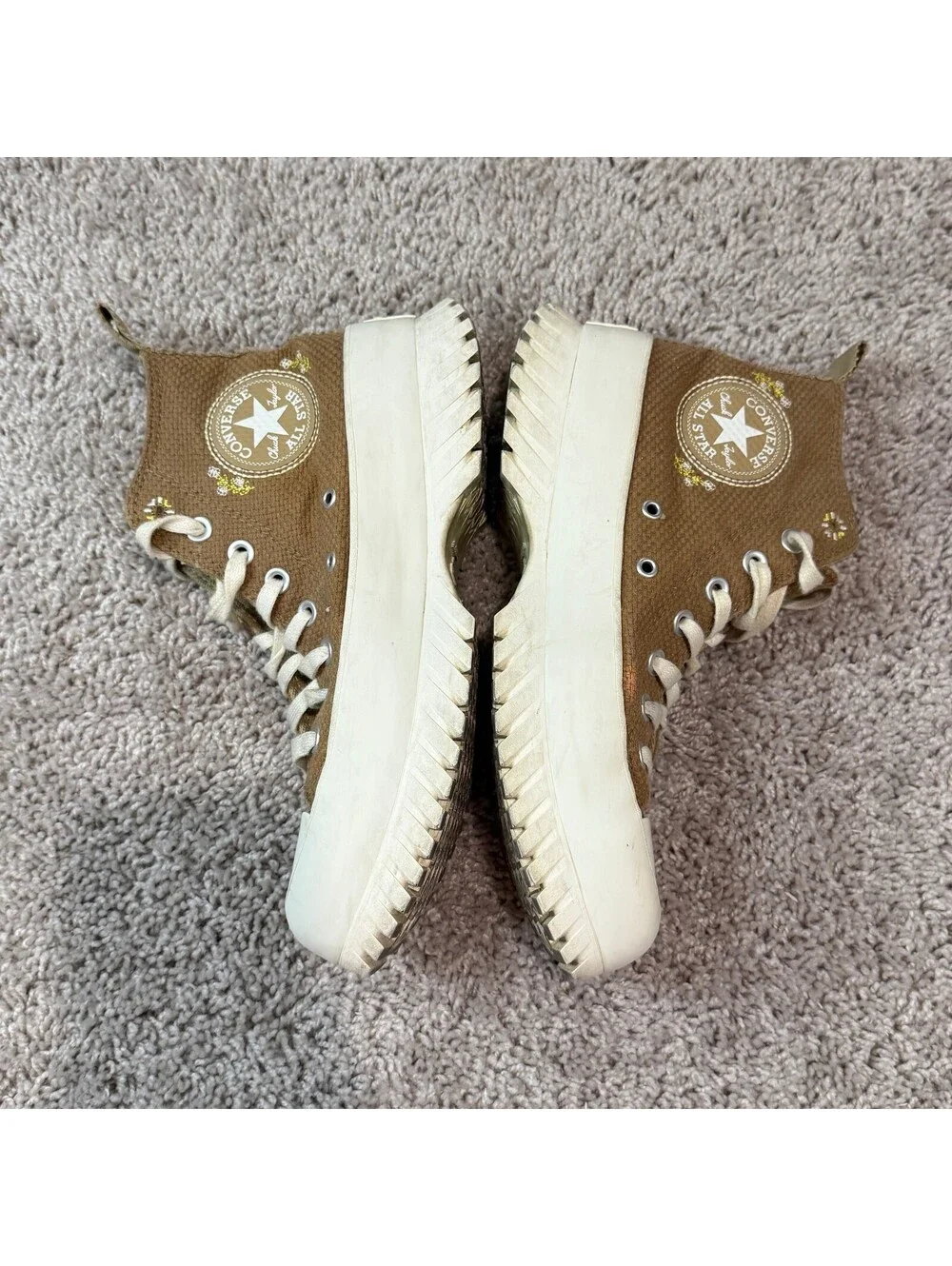 Converse Chuck Taylor All Star Lugged Platform High Autumn Embroidery size 8.5